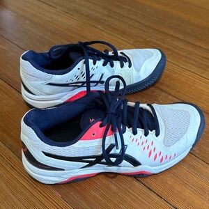 ASICS Tennis shoes
